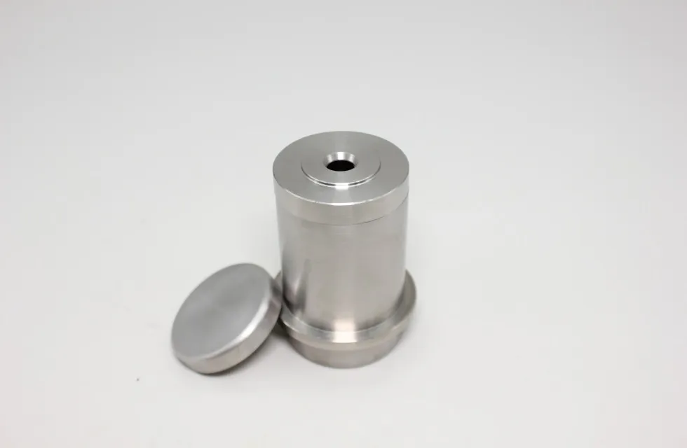 Tungsten alloy shielding for radiation shielding