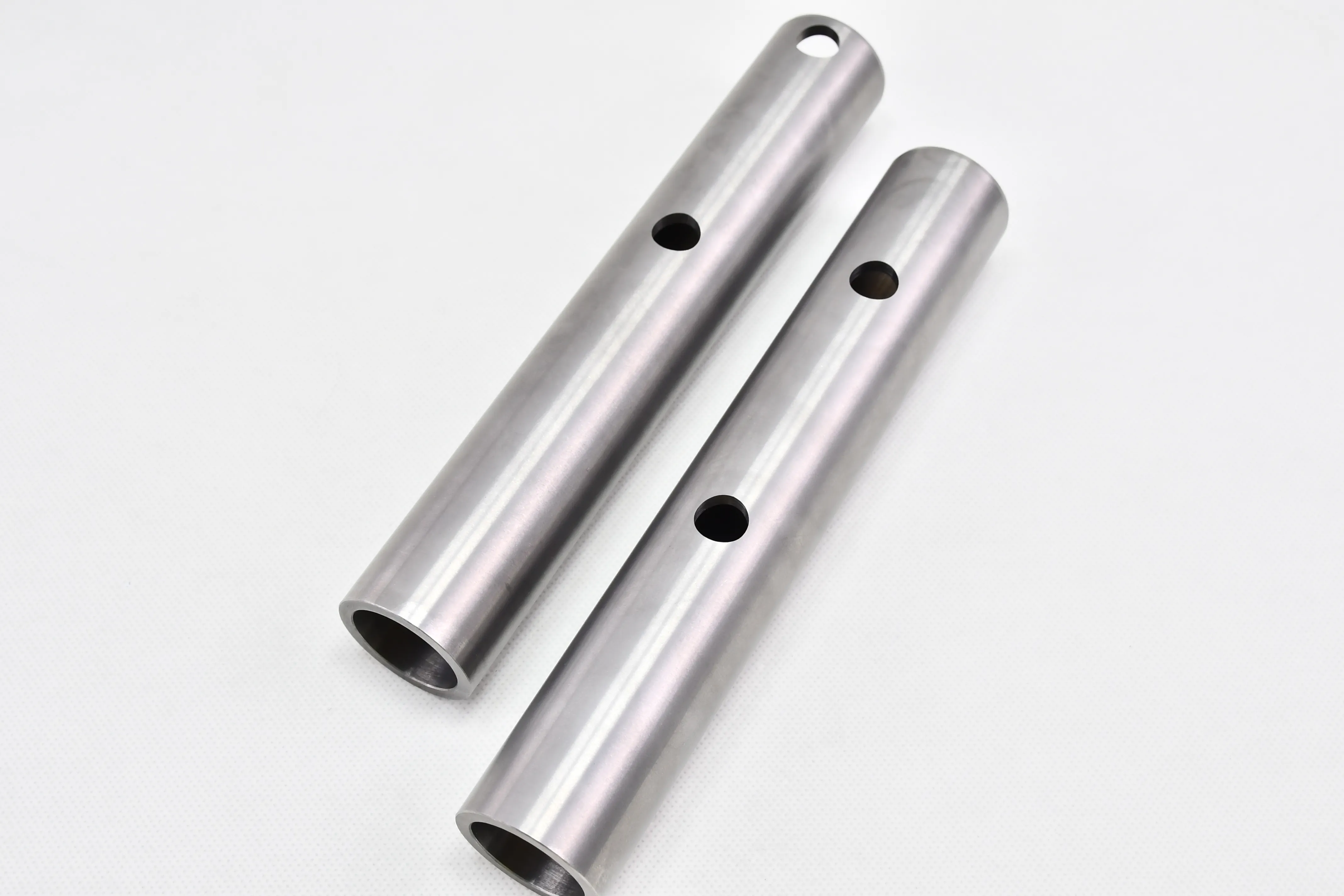 High-temperature-resistant tungsten alloy tubes